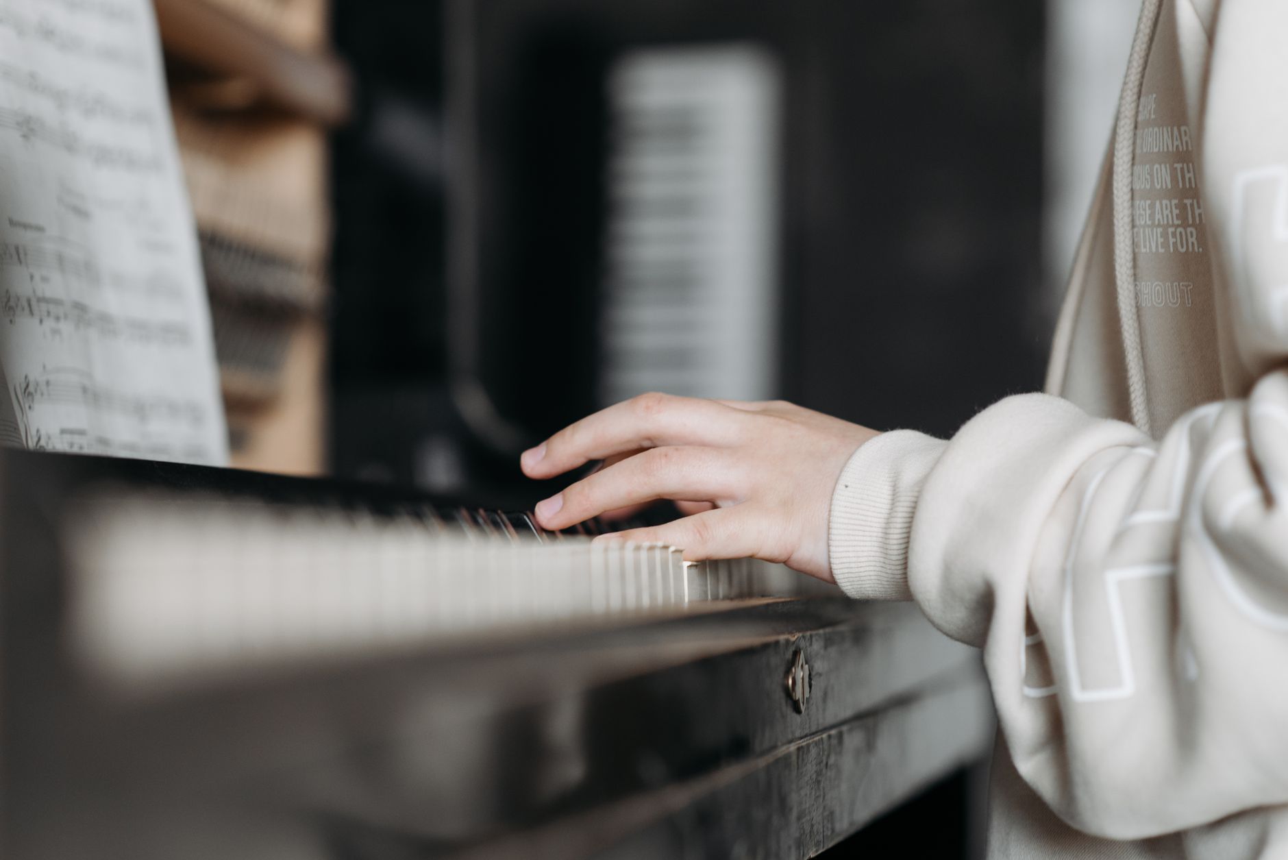 Piano lessons at Crescendo Music School Singapore