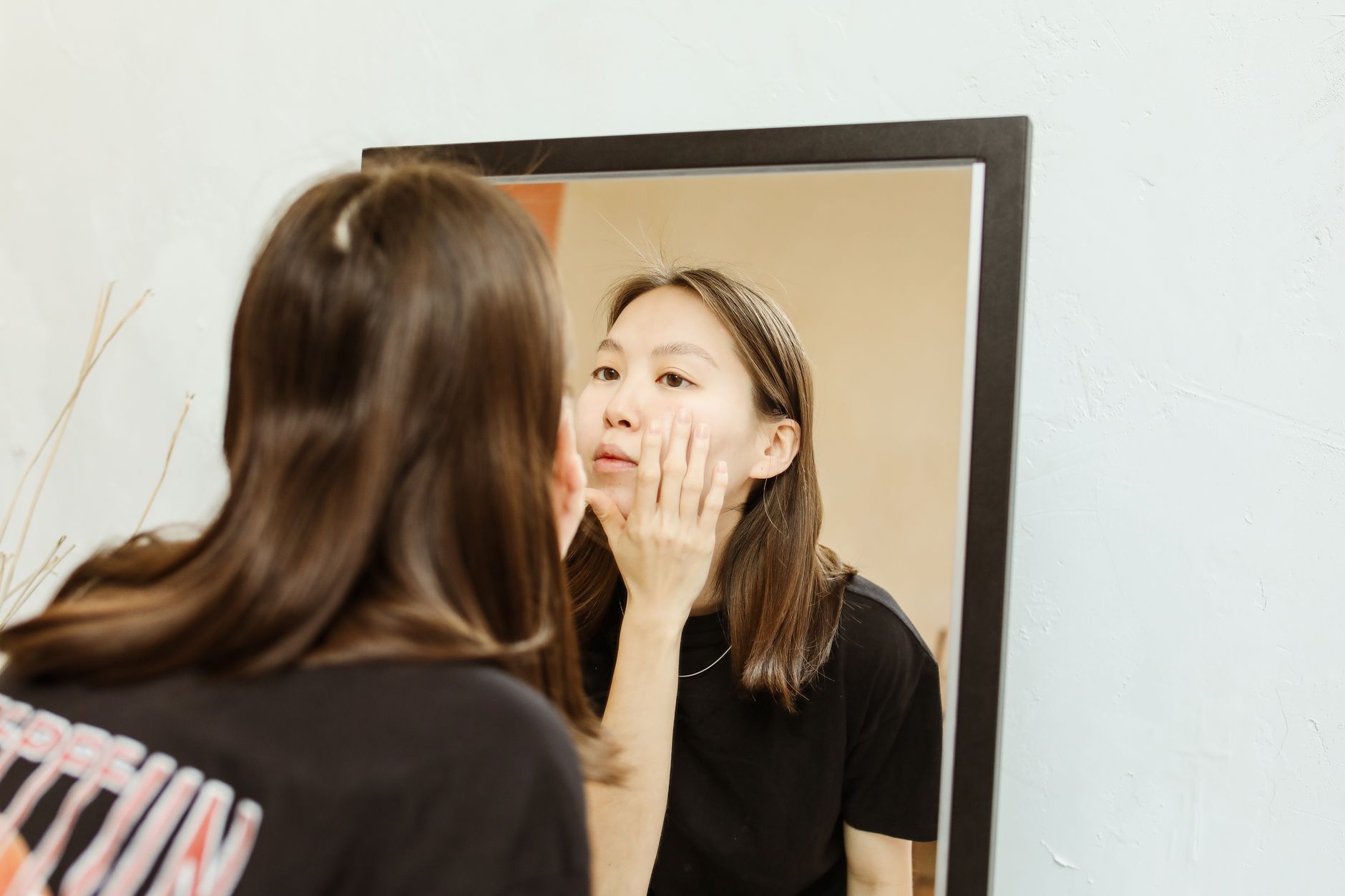 Woman doing her Korean skincare routine