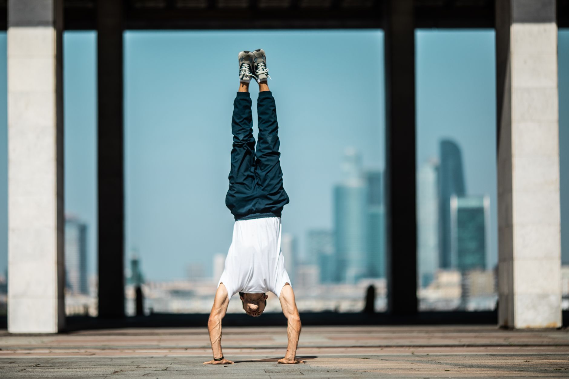 Handbalance & Skills — calisthenics skills programme at Groundwork Athletics Singapore
