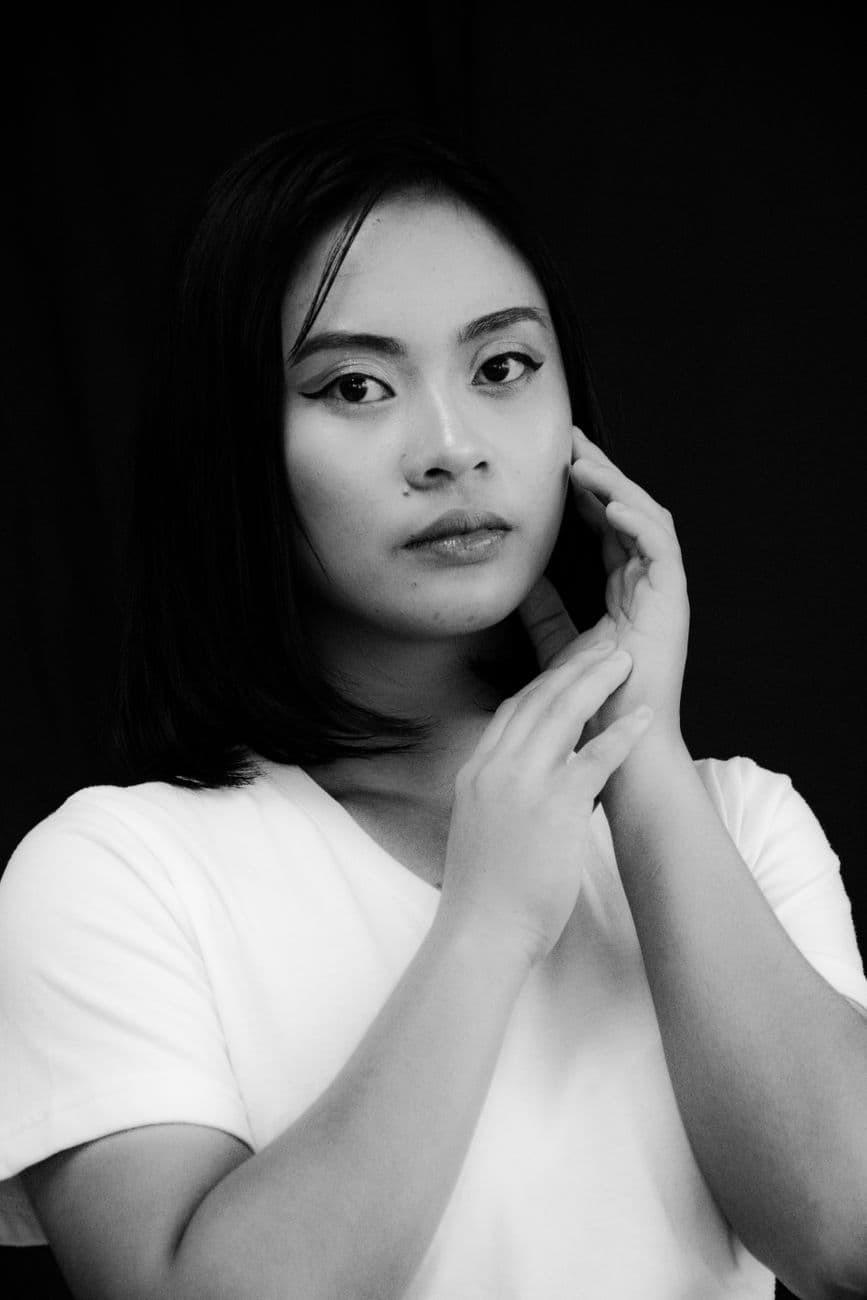 Nadia Hassan — Iris women board model