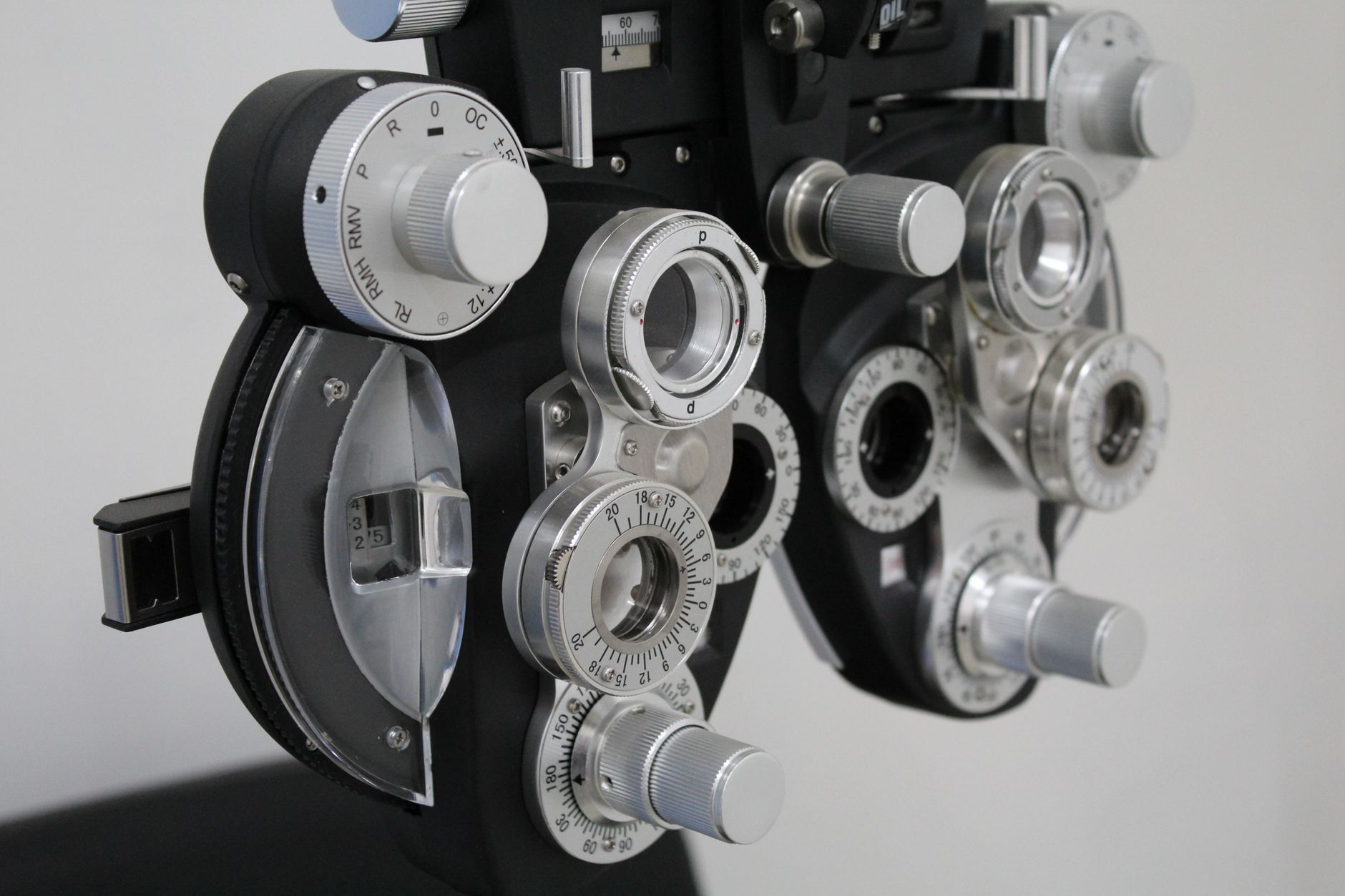 Comprehensive Eye Test