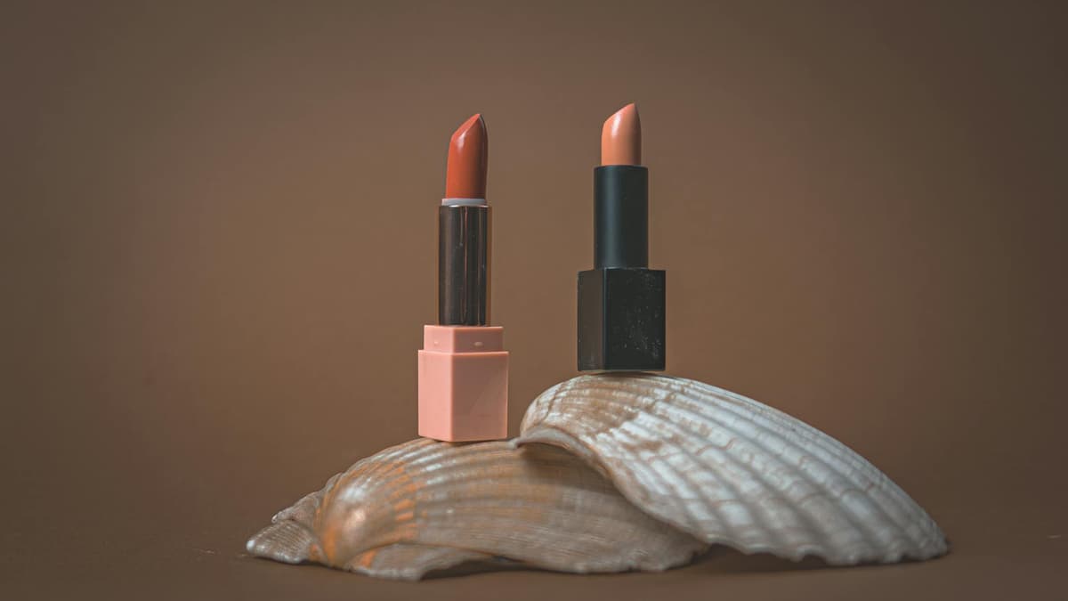 Glow Cosmetics — Commercial
