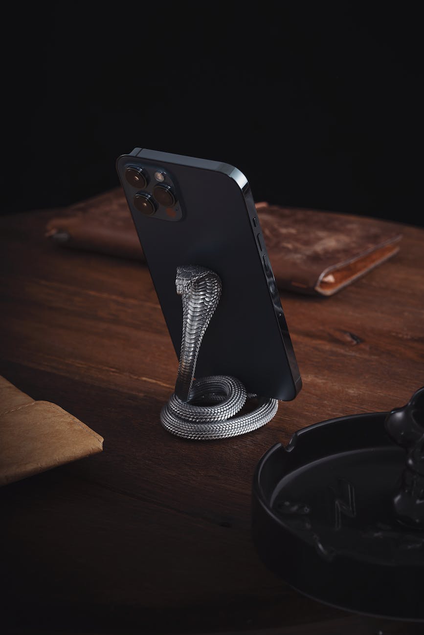 Stands & Grips