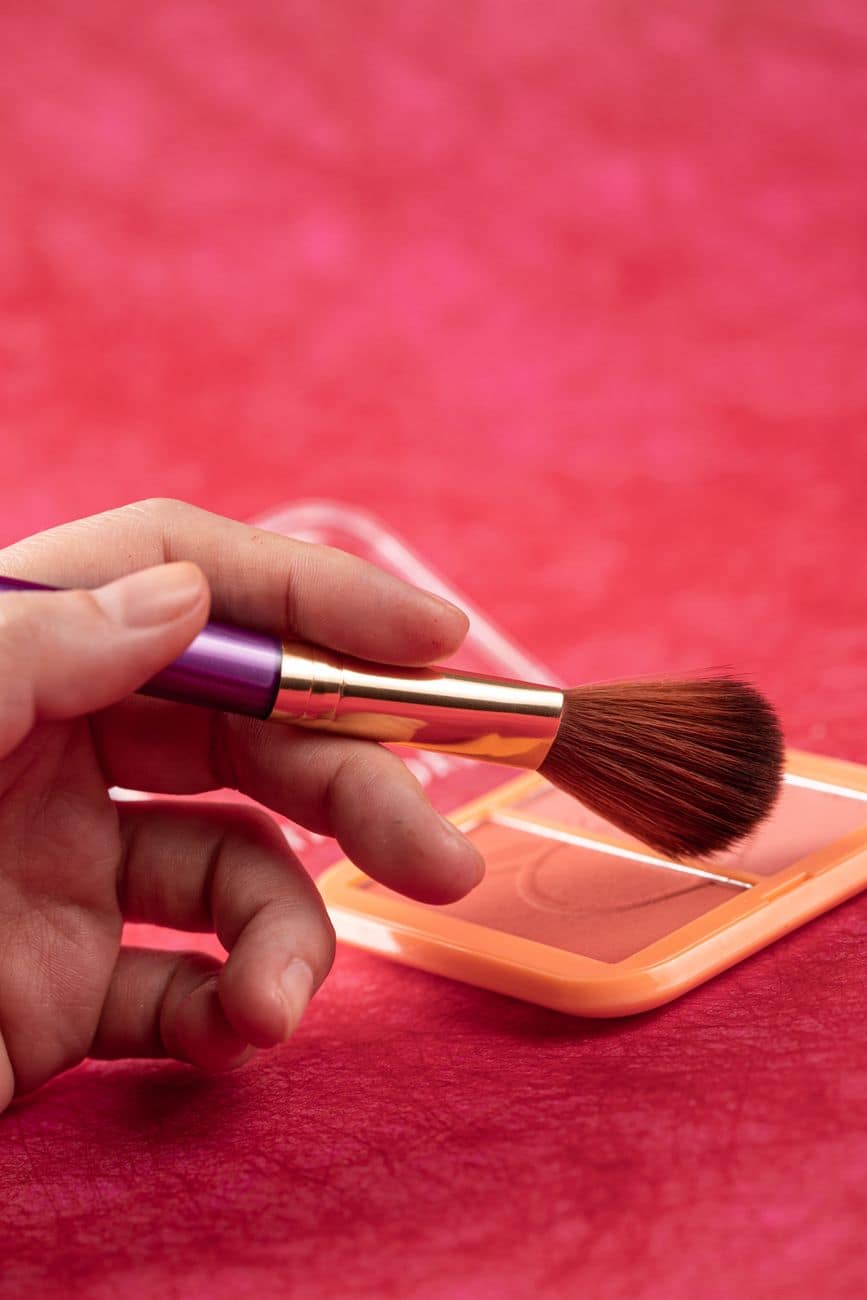 Soft-Set Finishing Powder