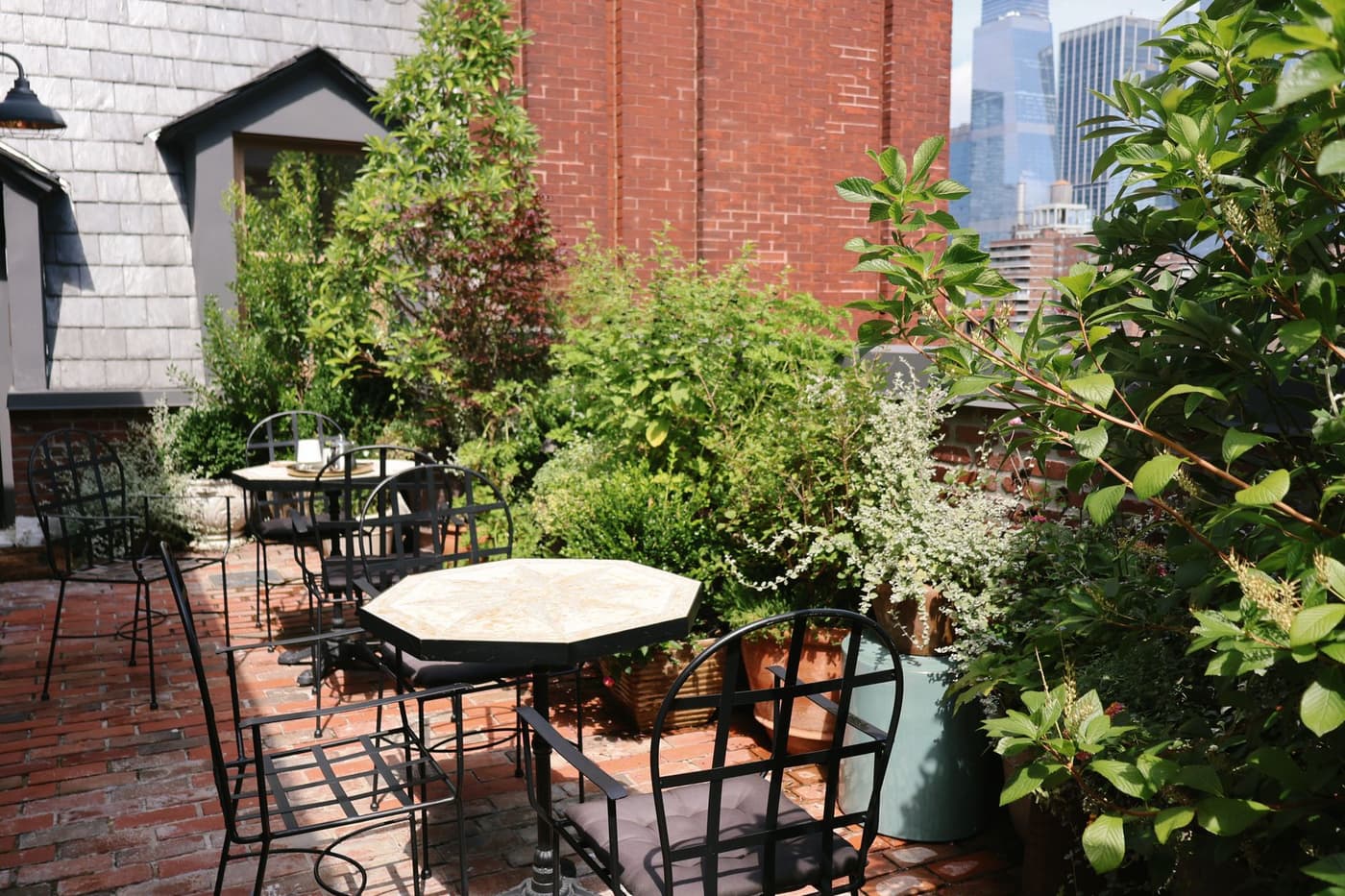 A Roof That Breathes — Rooftop terrace, Tanjong Pagar