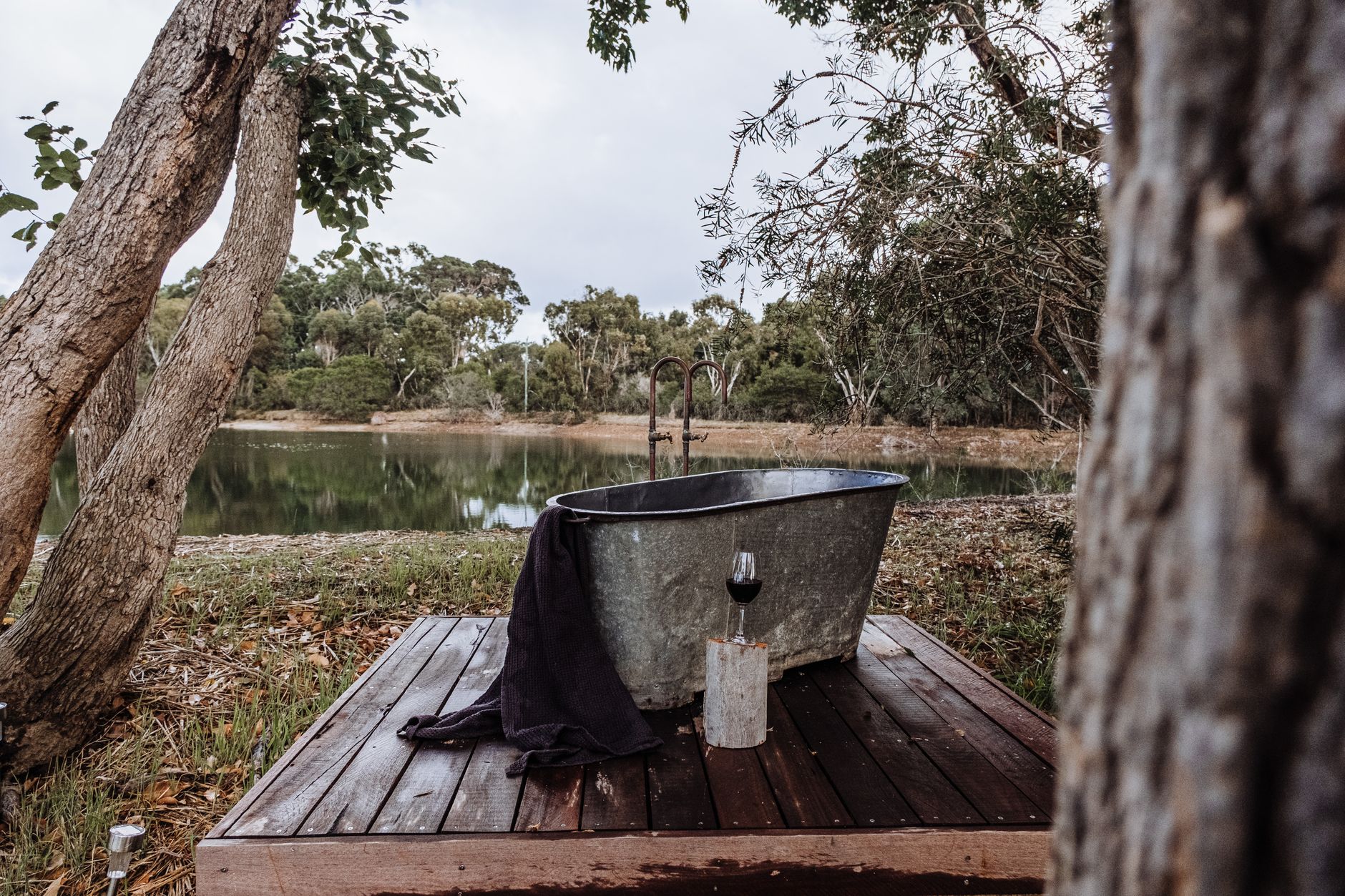 An outdoor soak under the leaves